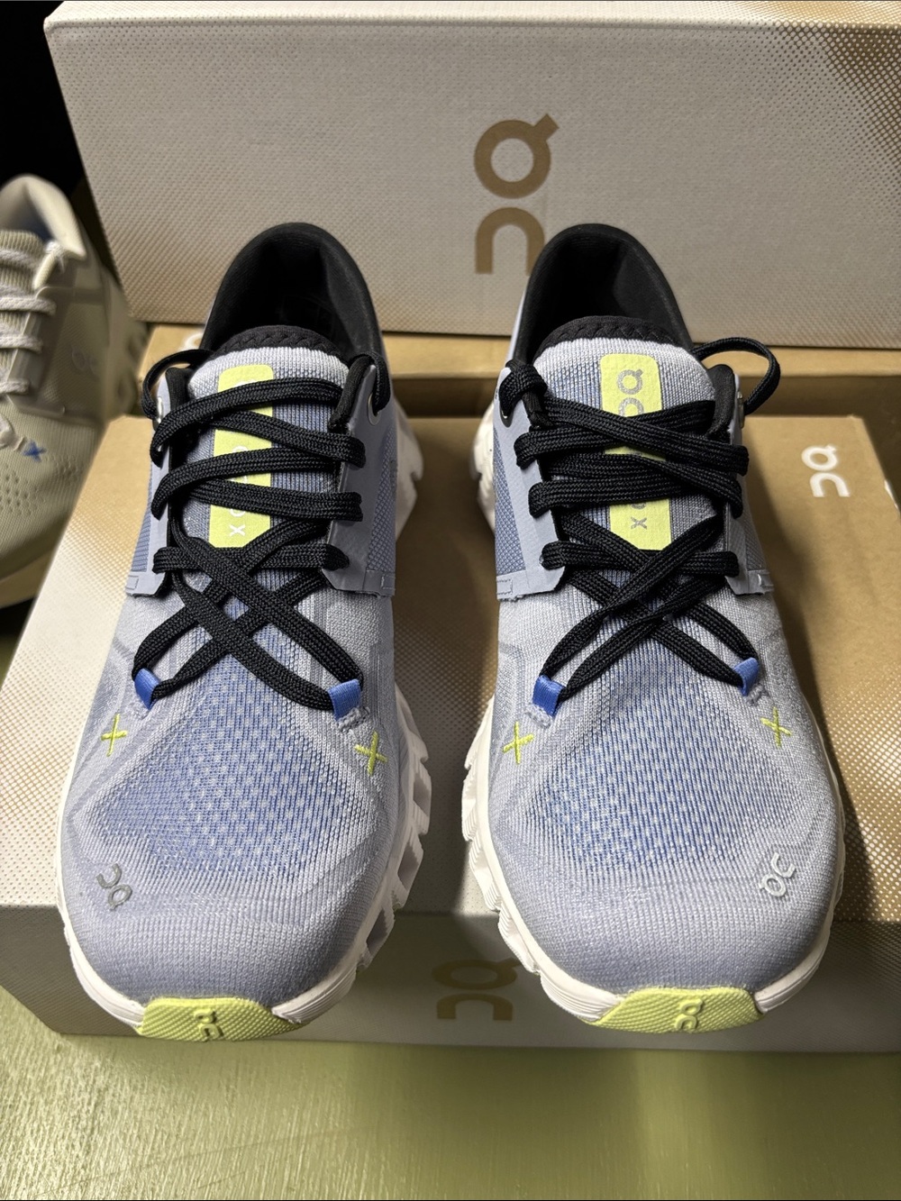OnCloud Woman’s Cloud X 3 Nimbus/White Running Shoes size 5.5